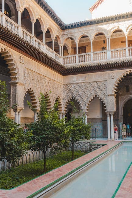 Real Alcázar de Sevilla (exterior courtyards and walls from outside / Patio de Banderas)