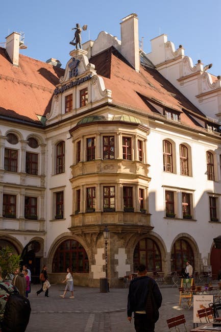 Munich Old Town: Squares, Churches, Beer and History