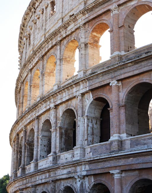 Colosseum (exterior viewpoint on Via dei Fori Imperiali)