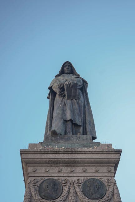 Campo de’ Fiori (square and statue of Giordano Bruno)