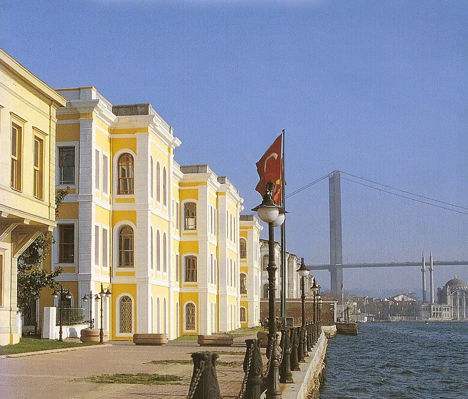 Çırağan Palace Waterfront